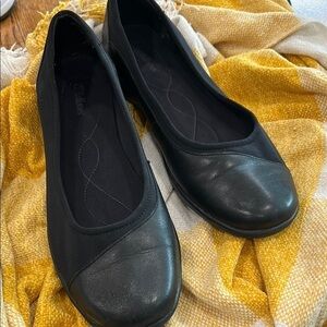 Vintage Black Leather Slip-On Flats with Rounded Toe